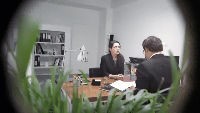 LG: Ultra HD TV Job Interview (Meteor Explodes)