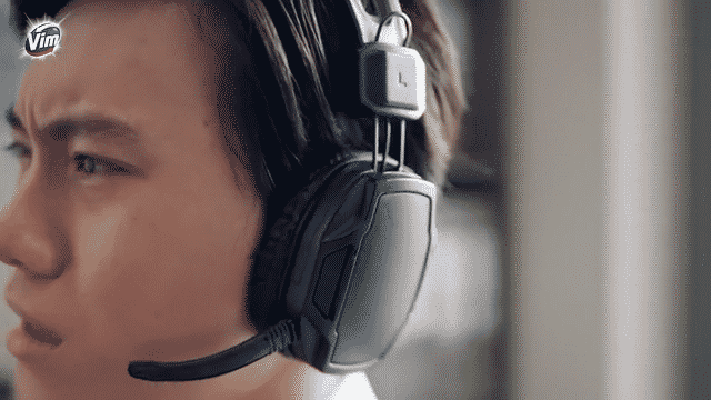 TVC VIM: Xả sạch vai - Gồng vai nhân viên vui vẻ