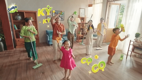 TVC Tết 2025 Sunlight: Dọn nhà thấy Tết (15s)