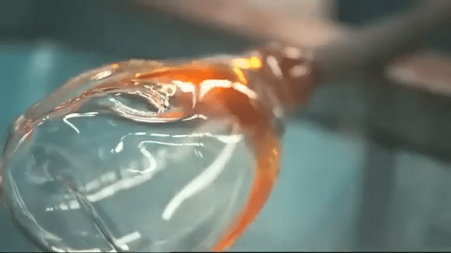 TVC Toyota: Sự mỏng manh của con người