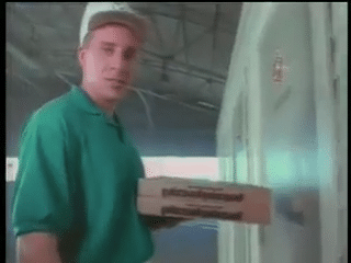 TVC của hãng pizza Little Caesars (1995)