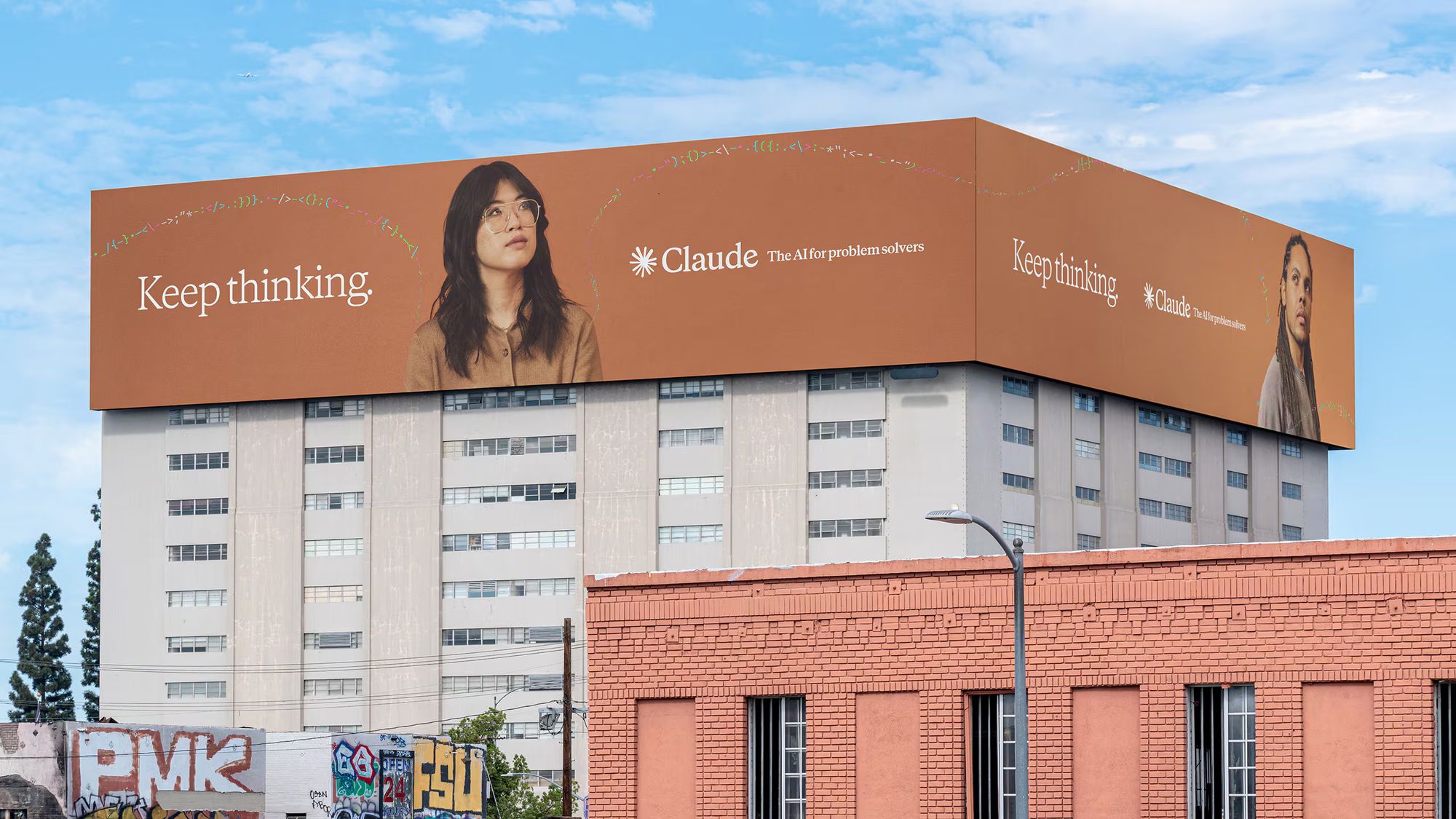 Quảng cáo ngoài trời của Claude