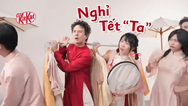 TVC KitKat: Góc tết ‘Ta’, tách ra cùng Kitkat