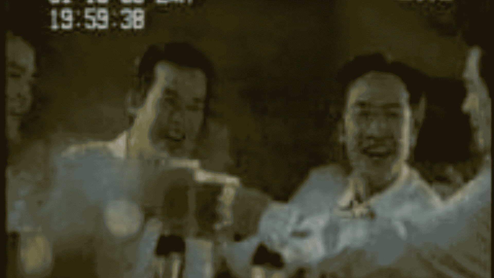 https://pod2.brvn.vn/media/2026/03/TVC-Bia-Benthanh-2005-30s_p1-low.gif