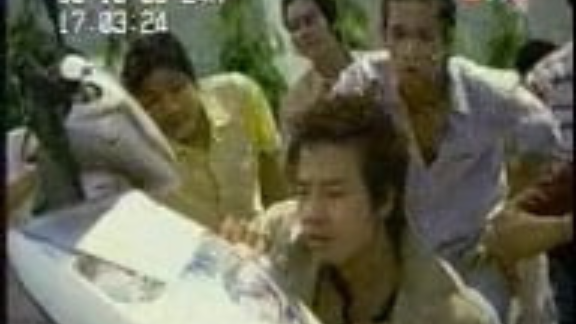 https://pod2.brvn.vn/media/2026/03/TVC-Bia-Benthanh-2005-30s_p2-low.gif
